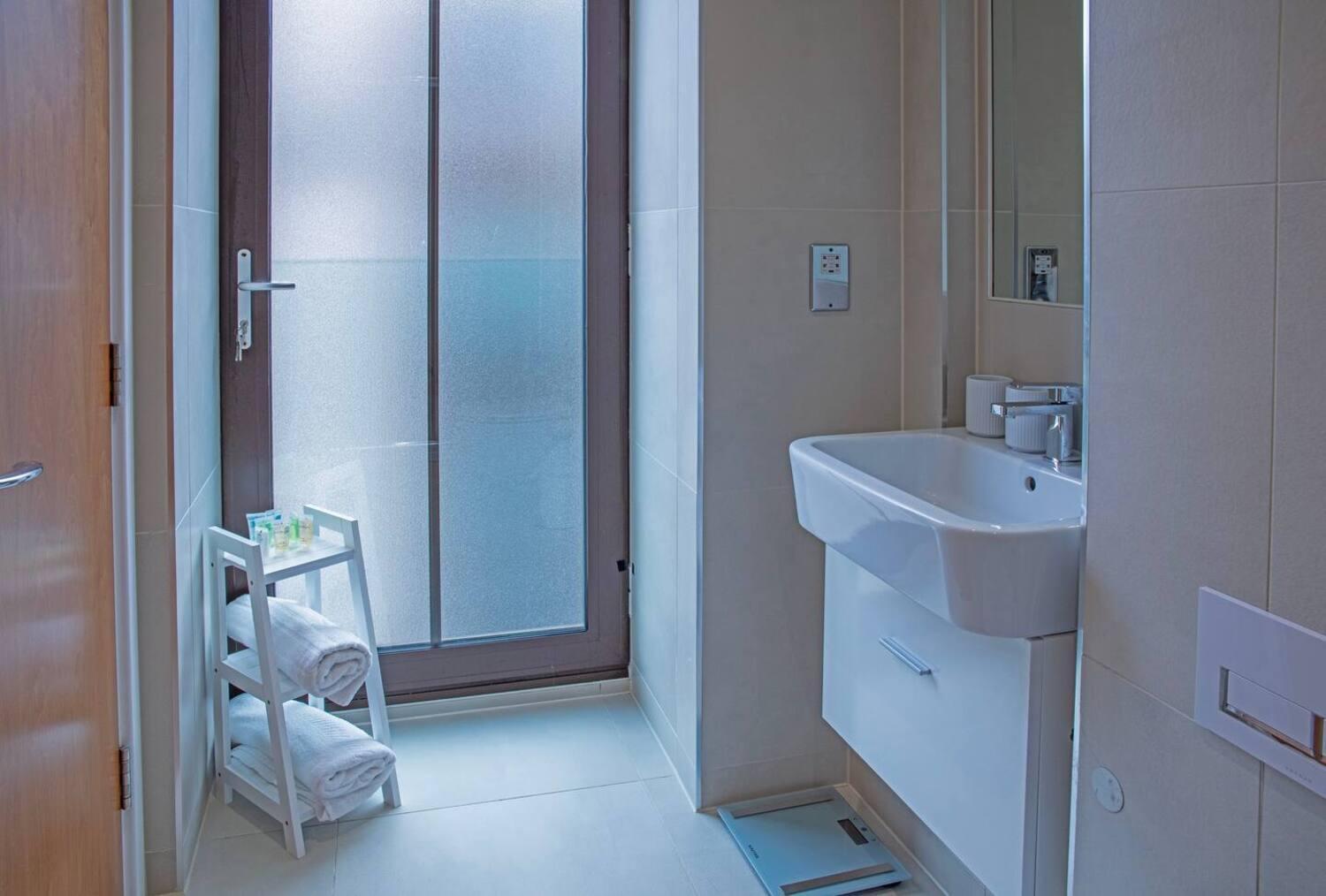 Westminster 2 Bed 2 Bath Apartment 伦敦 外观 照片
